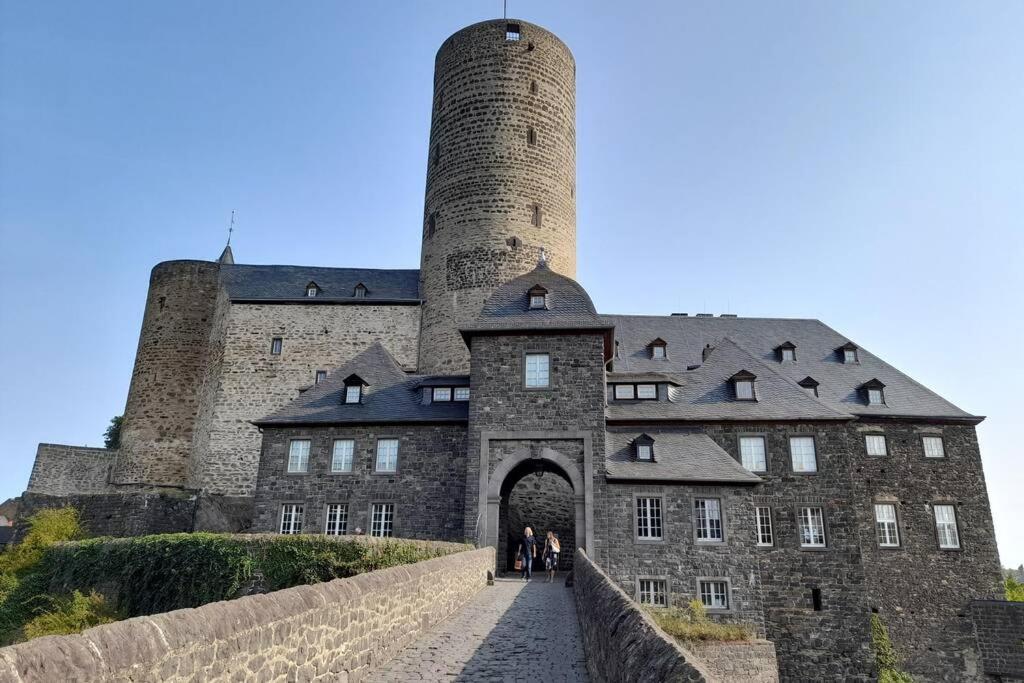 Hinter Burg, Haus Mit Garten Mayen Eksteriør billede